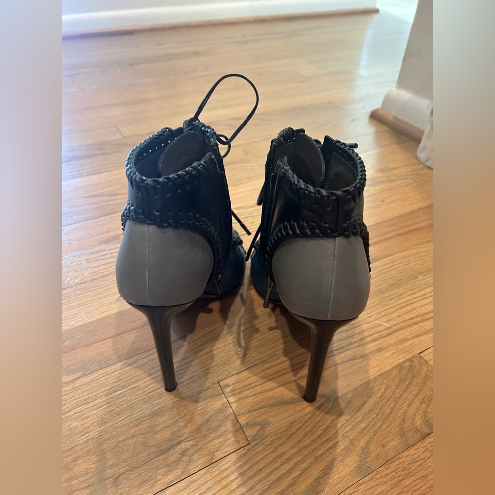 Jason Wu Corset Whipstitch Detail Peep Toe High Heel Booties size 39 - Picture 7 of 8